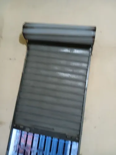 Vendo um portão de Rolo pra comercio
