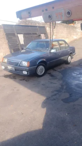 Chevrolet Monza Classic SE 2.0 /mpfi E EFI 2P E 4P 1989