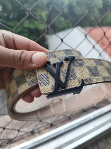 Cinto Louis Vuitton branco original 