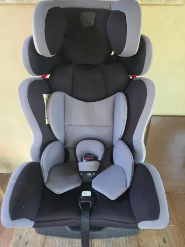 Cadeirinha infantil para carro 