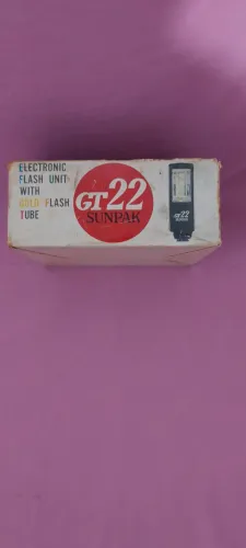 Flash eletrônico GT 22 Sunpak, corrente elétrica e bateria, com tubo de flash dourado