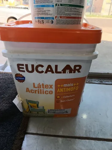 Tinta látex eucalar Branco Gelo