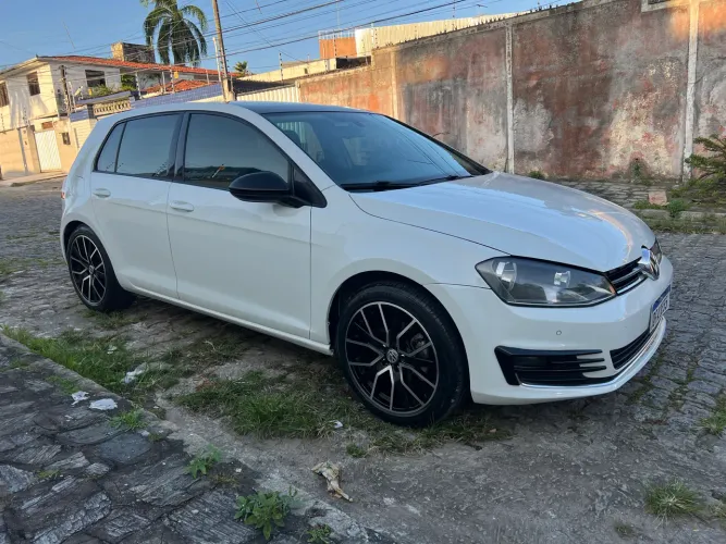 Volkswagen Golf Highline 1.4 TSI 140cv Aut. 2014