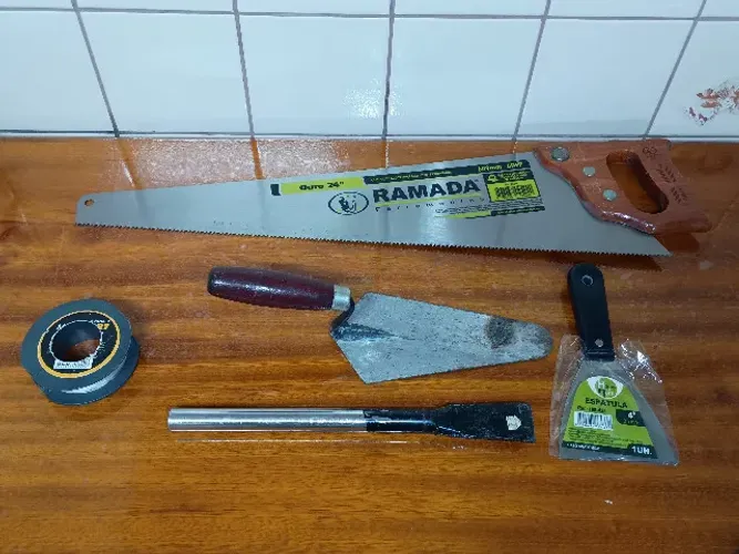 kit pedreiro Serrote Colher linha talhadeira
