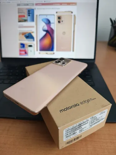 Motorola Edge 30 Fusion Gold