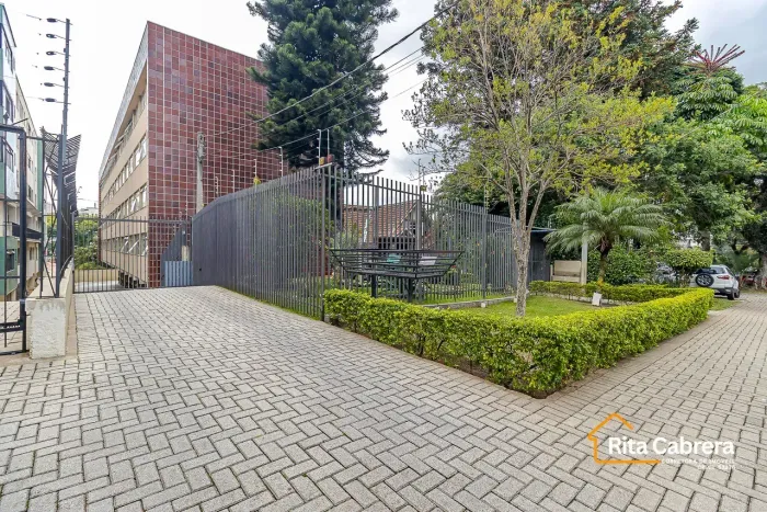 AP RETRO FIT COM 3 QUARTOS E 2 VAGAS NAS MERCÊS LOCAL TOP