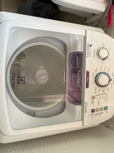 Máquina de Lavar Electrolux 8,5kg Branca Turbo Economia (LAC09)