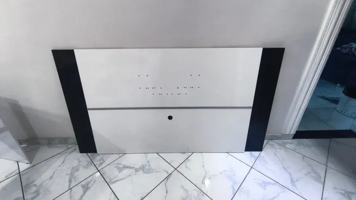 MVende-se painel e mesa de computador