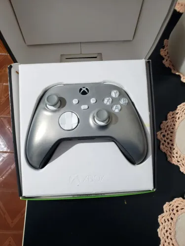 Controle xbox series edição especial lunar shift