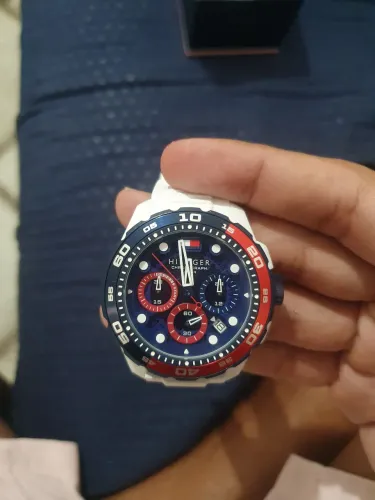 Vende-se relógio Tommy hilfiger!