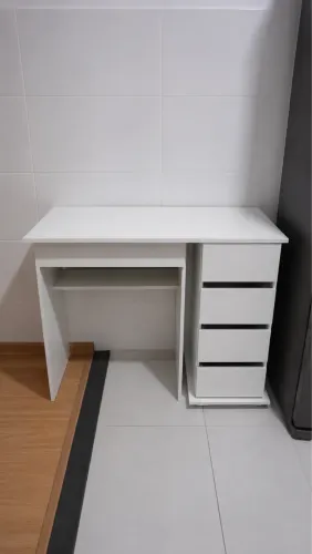 Escrivaninha para computador