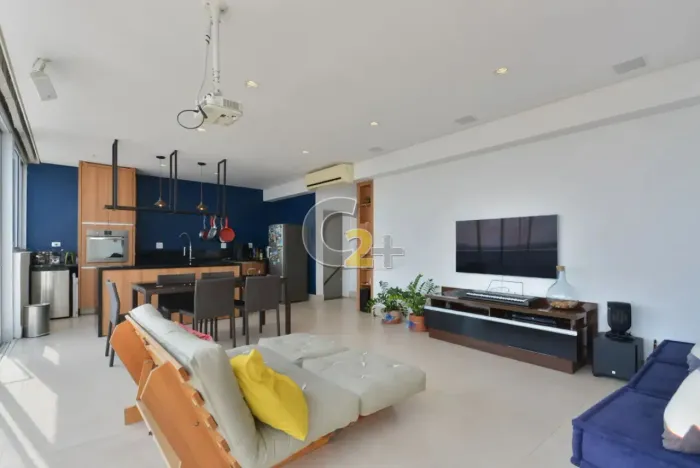Apartamento Cobertura á venda em Pinheiros, 2 quartos,1 suíte, 2 vagas de garagem