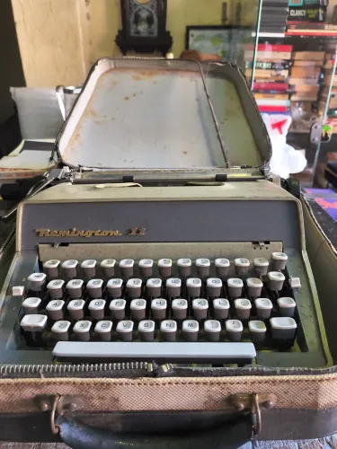 Máquina de escrever Remington 11