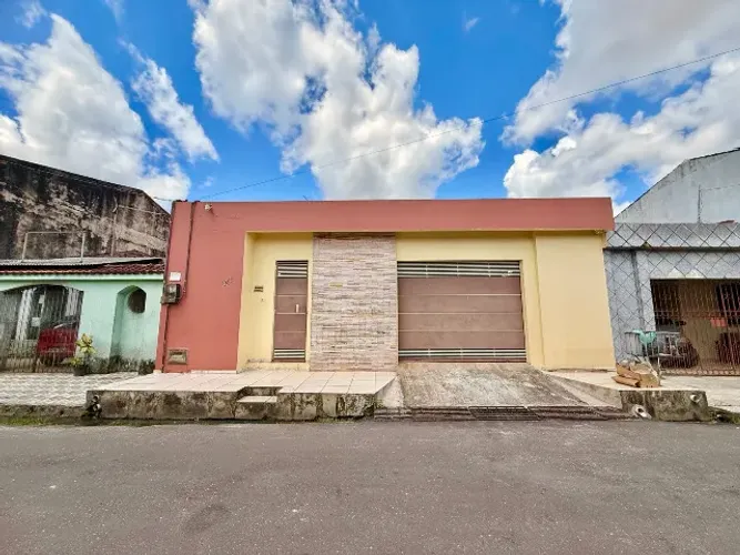 Casa, 200m², 3/4, 2 vgs na Cidade Nova 6