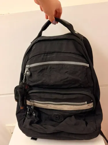 Mochila Grande Kipling Original Preta com Chaveiro