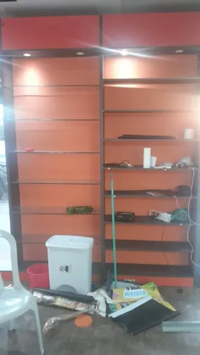 prateleiras de MDF