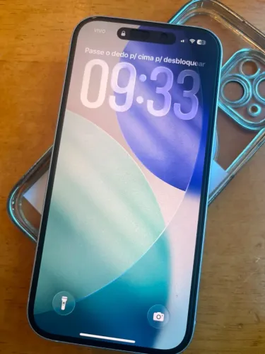 Iphone 15. 256gb. Semi-Novo. 86% de bateria. Bem conservado.