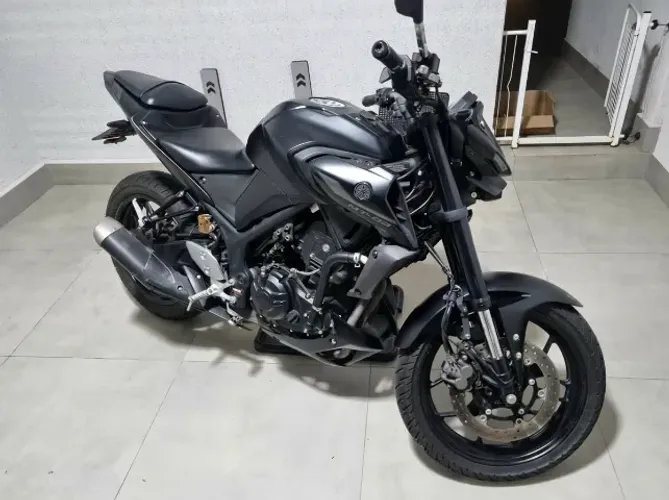 MT-03 ABS Preta 2022 - Impecável