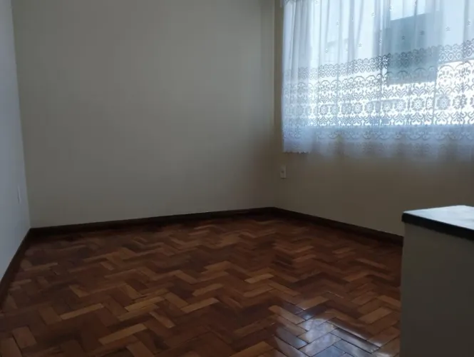APTO NO BAIRRO DAS FÁBRICAS A VENDA
