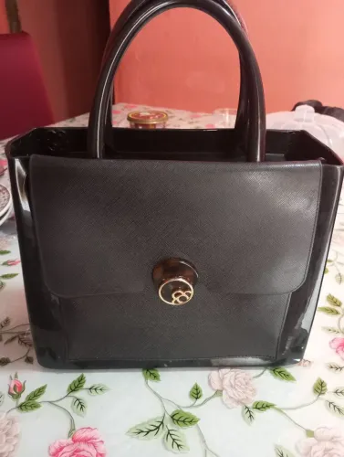 Vende-se bolsa petite Jolie