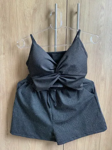Conjunto lurex preto brilhoso cropped e short