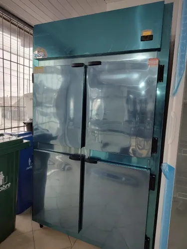 ALN. Mini CÂMARA comercial 04 portas  - 734L