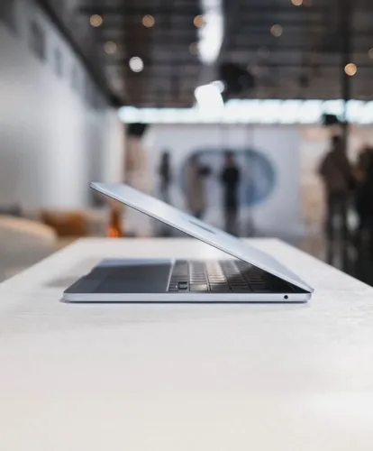 MACBOOK | 24GB | 512 SSD | M4
