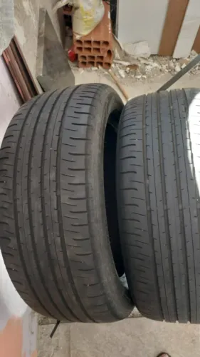 Par de Pneus Dunlop SP Sport Maxx 050 225/50R18 95V