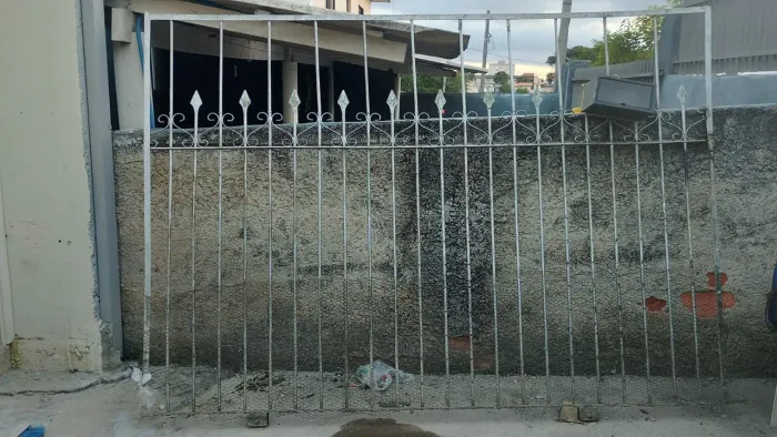 Portão ferro maciço 