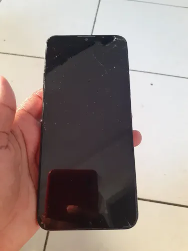 Moto G9 Play com o display queimado 