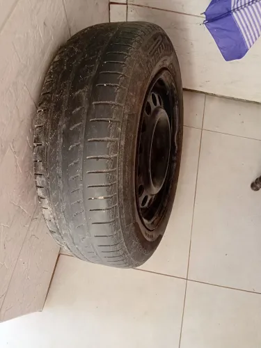 Vendo roda ARO 14 por 100 reais 