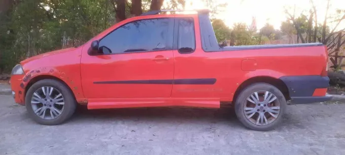 Fiat Strada Sporting 1.8 Flex 16V CE 2012