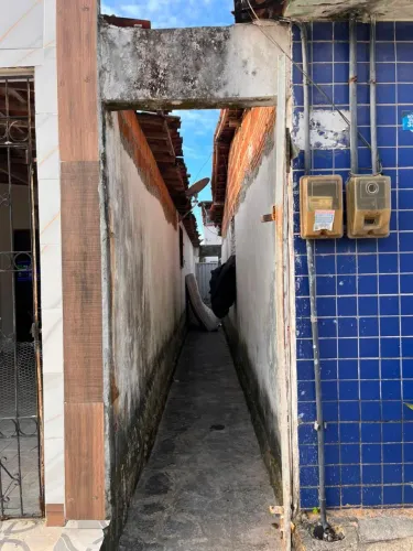 Vende-se uma casa duplex?
