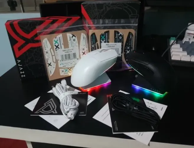 Mouse Gamer Sem Fio Tri MODE AJAZZ AJ139V2 Branco/Preto c/Dock Magnetica. Entrega Gratis