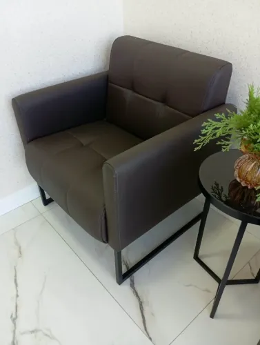 Poltrona Decorativa Courino