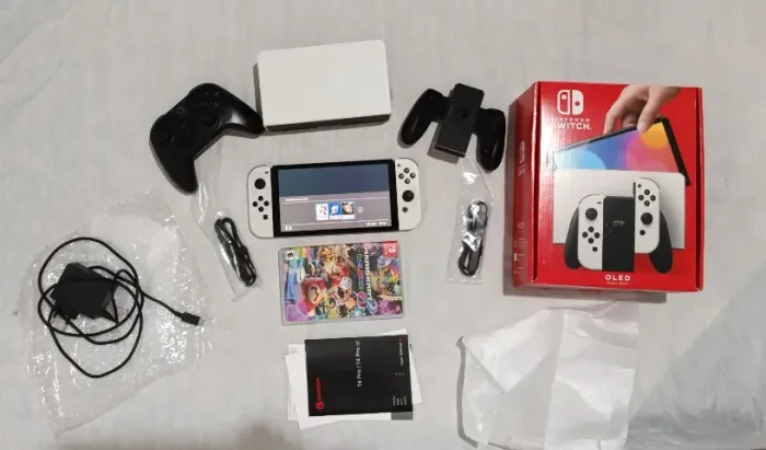 vendo Nintendo suicth OLED