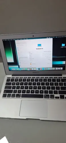 MacBook Air 11"