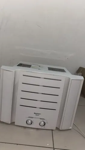 Ar-condicionado Springer 7500 btus