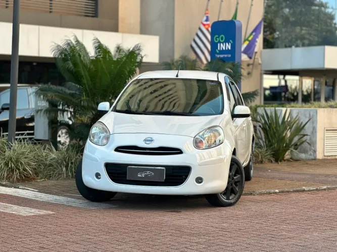 Nissan March S 1.0 16V Flex Fuel 5P 2014
