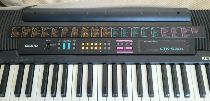TECLADO IMPORTADO DO JAPÃO