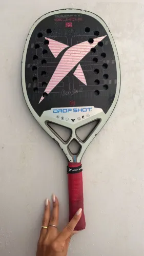 Raquete Beach Tennis Drop Shot Conqueror 12 BT Nicole Nobile Carbono 24K
