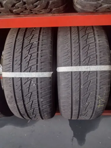 Pneus 275/45/20 delinte 