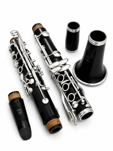 Clarinete Yamaha YCL-33