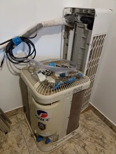 Gree,  Ar Condicionado 24000 BTUS Inverter, semi novo, Gree , Valor R$3800,00 reais. 