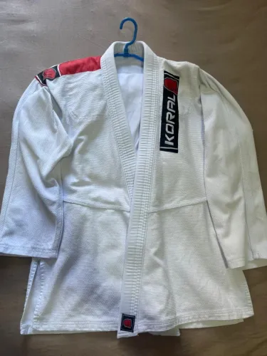 Kimono Koral Novo sem Uso 
