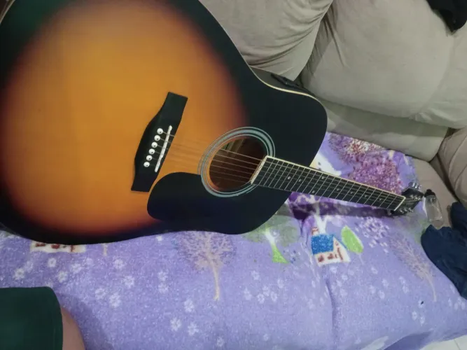 Violão de seis cordas