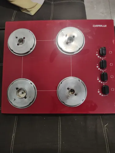 Vendo Cooktop de 4 bocas , usado com botijão de gás 