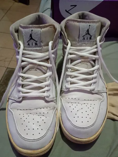 Vendo ou troco Air Jordan 1 triplo wite 