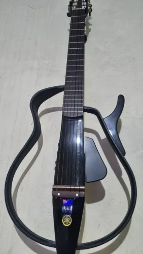 Violão Yamaha silent sl 110n
