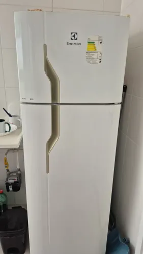 Geladeira Electrolux DC35A - Para conserto ou Retirada de peças